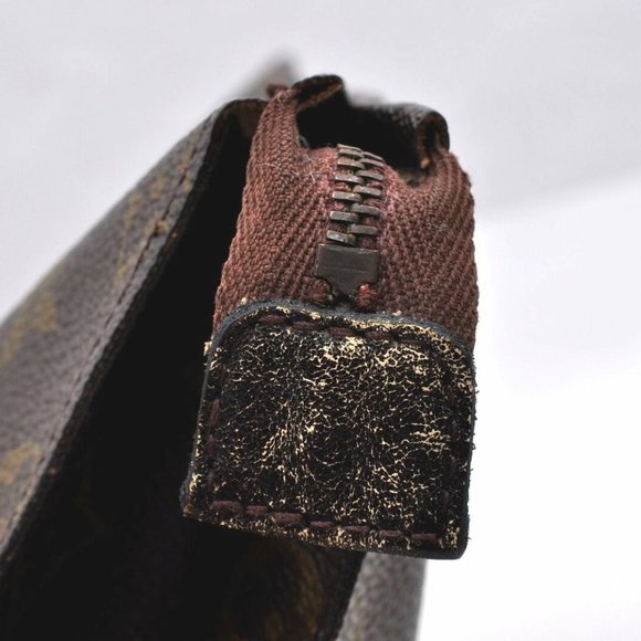 Authentic Louis Vuitton poche toilette 26 vintage - Picture 7 of 9